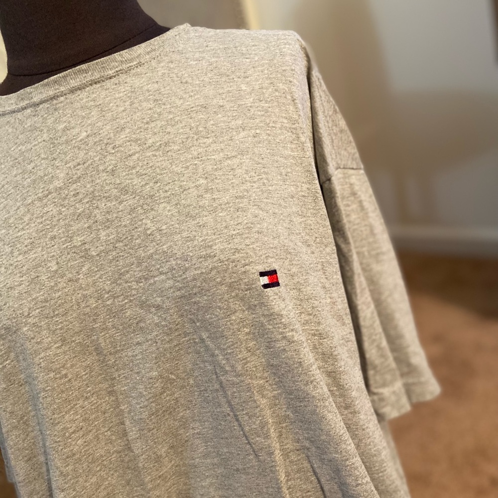 Men’s grey XL Tommy Hilfiger T-Shirt